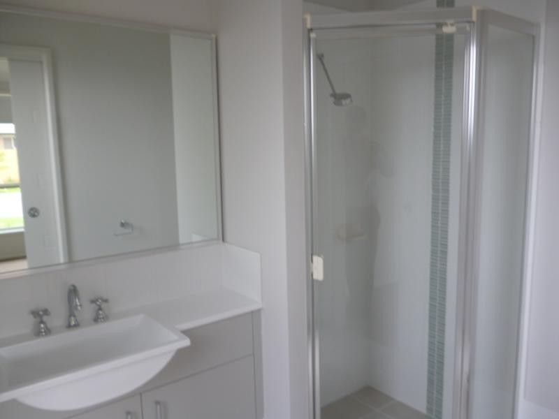 3 Loch Ave, Glenmore Park NSW 2745