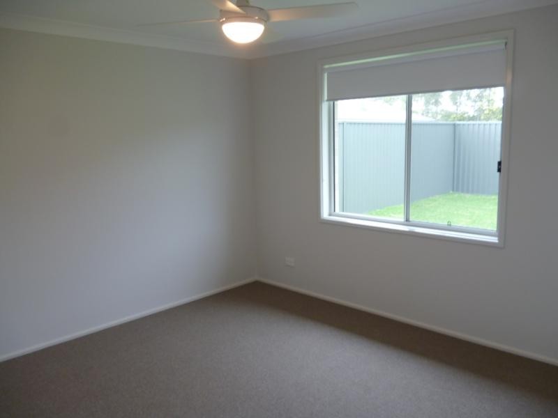 3 Loch Ave, Glenmore Park NSW 2745