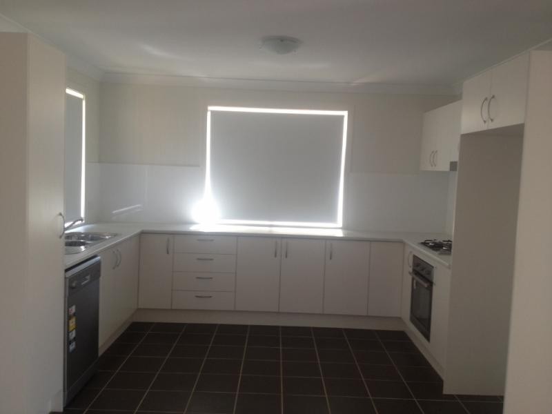 17 McGuire Cres, Ingleburn NSW 2565