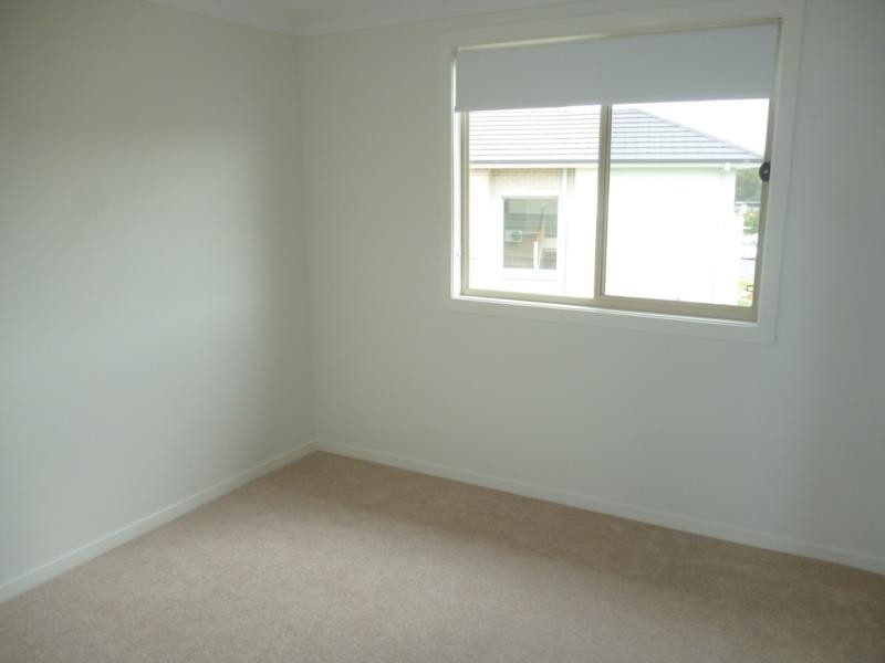 17 McGuire Cres, Ingleburn NSW 2565