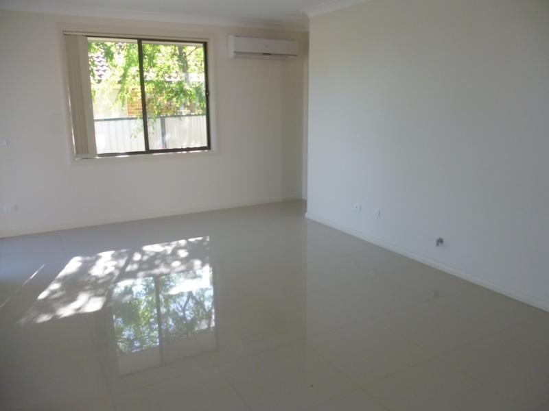 6/11-13 King St, Guildford NSW 2161