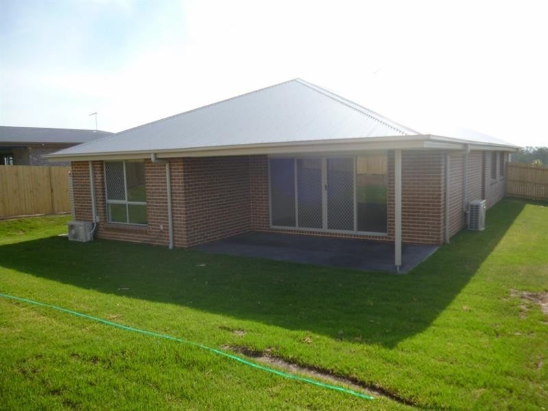 20 Furlong Dr, Currans Hill NSW 2567