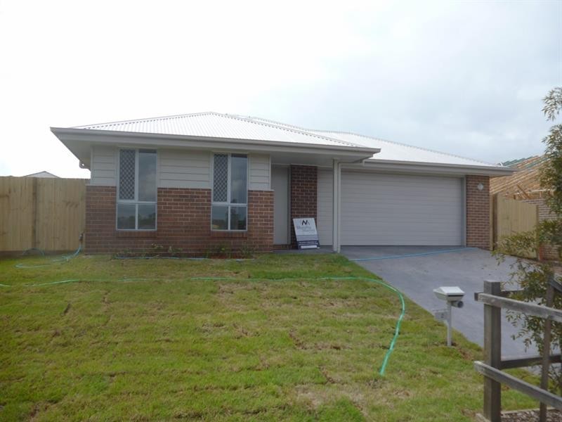 12 Ascot Dr, Currans Hill NSW 2567