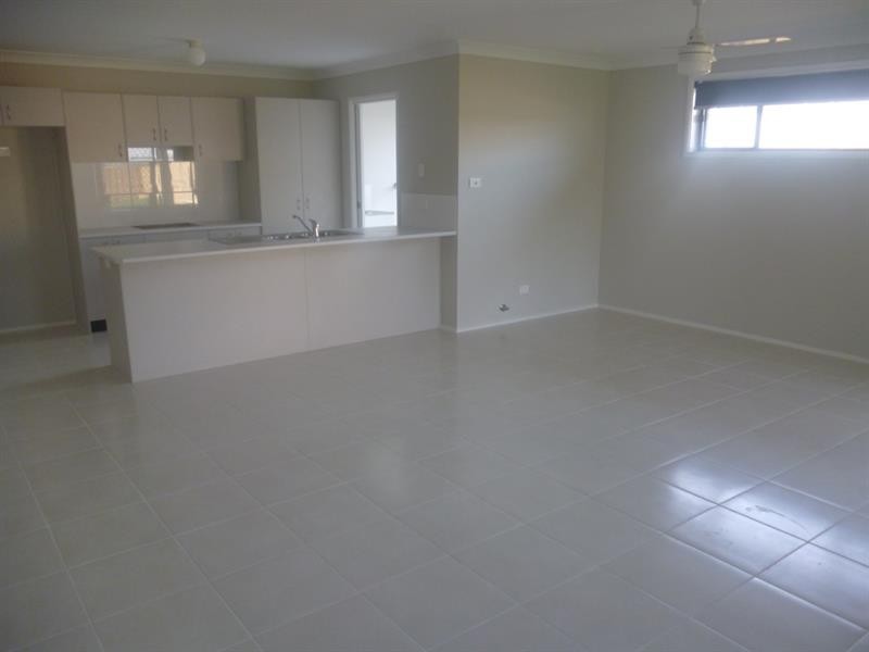 24 Callinan Cres, Ingleburn NSW 2565