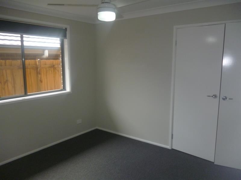 24 Callinan Cres, Ingleburn NSW 2565