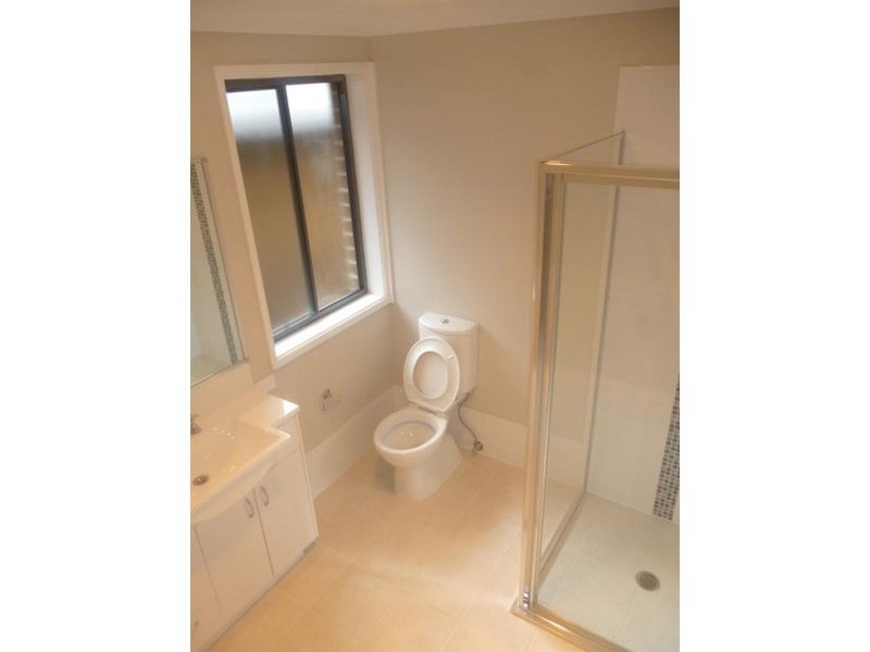 24 Callinan Cres, Ingleburn NSW 2565