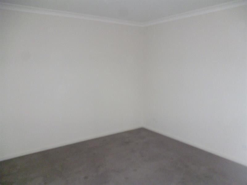 37 Manooka Dr, Currans Hill NSW 2567
