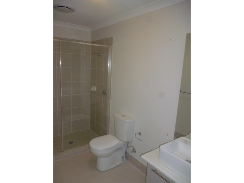 37 Manooka Dr, Currans Hill NSW 2567