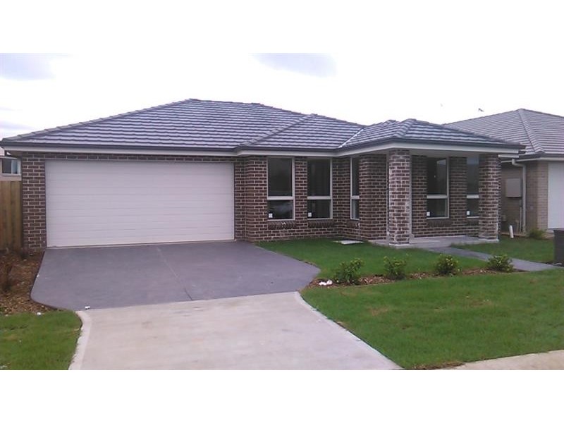 30 Callinan Cres, Ingleburn NSW 2565