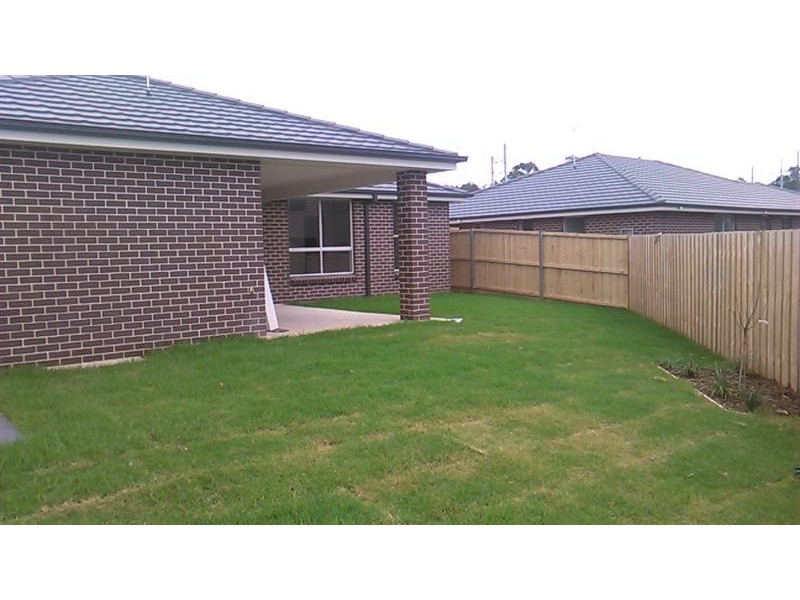 30 Callinan Cres, Ingleburn NSW 2565