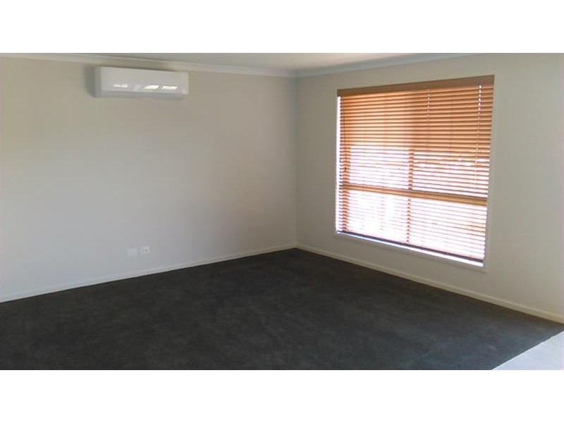 23 Furlong Dr, Currans Hill NSW 2567