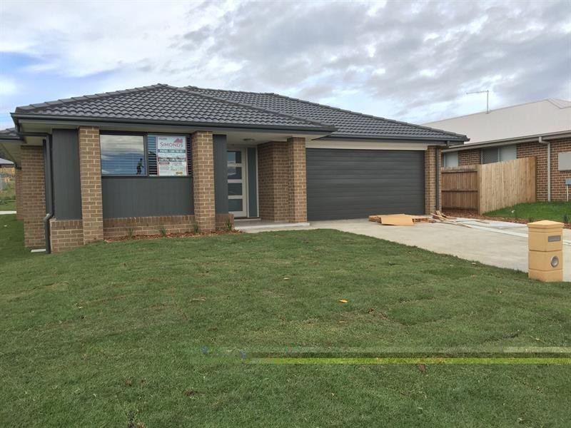 22 Furlong Dr, Currans Hill NSW 2567