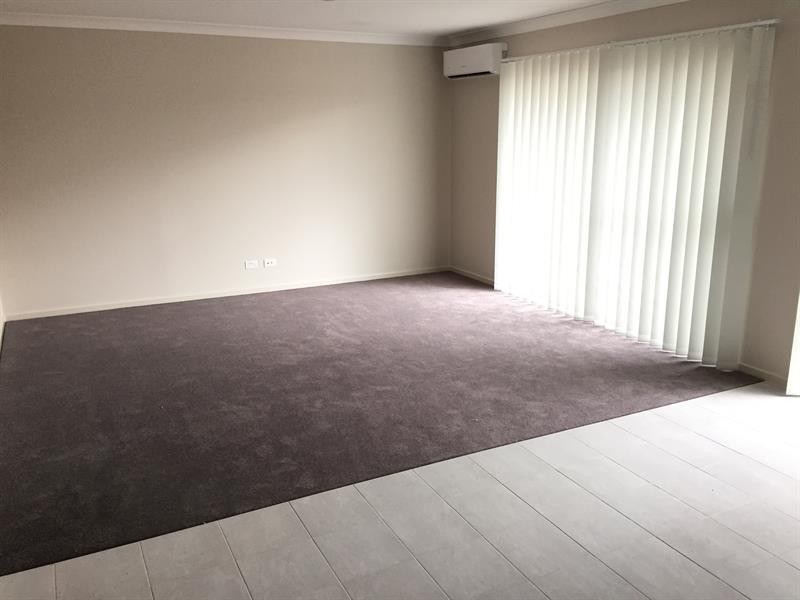 22 Furlong Dr, Currans Hill NSW 2567