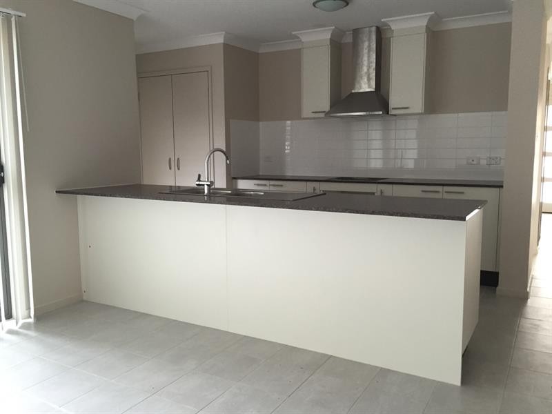 22 Furlong Dr, Currans Hill NSW 2567