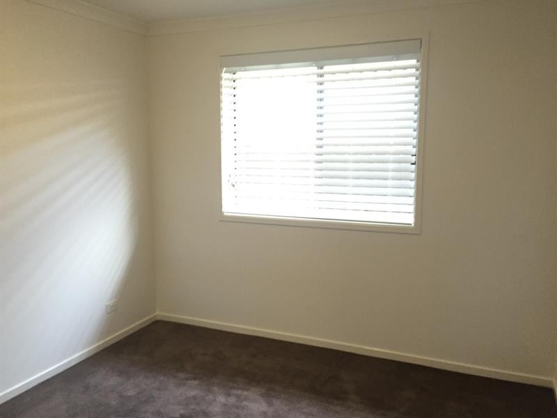 11 Pimlico Ave, Currans Hill NSW 2567