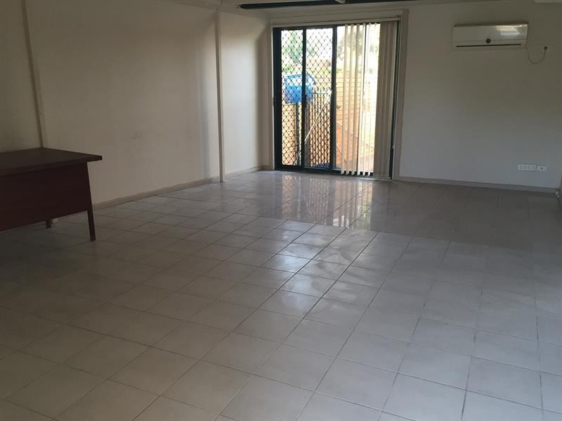 44 Waratah Ave, Casula NSW 2170