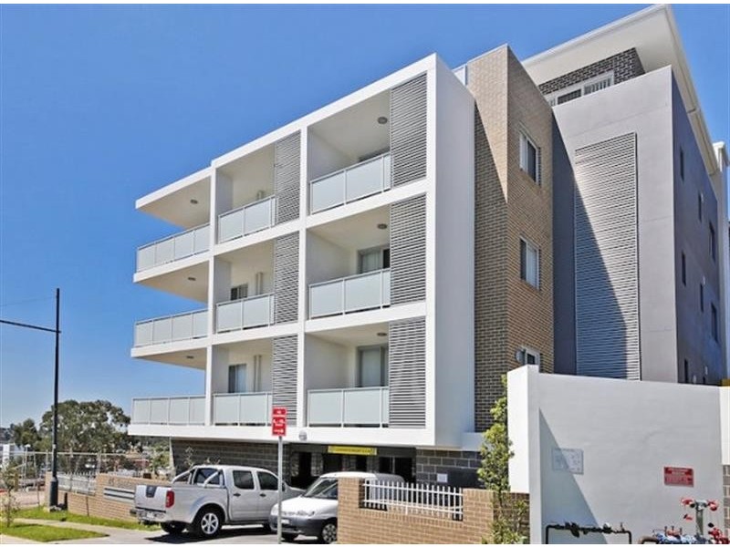 3/45 Santana Rd, Campbelltown NSW 2560
