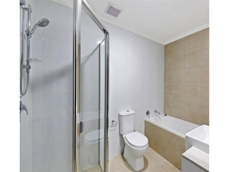 3/45 Santana Rd, Campbelltown NSW 2560