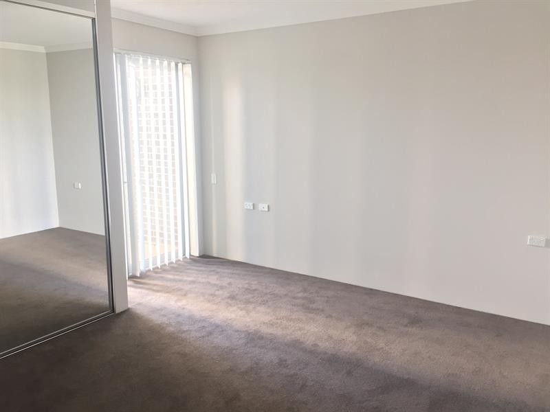 3/45 Santana Rd, Campbelltown NSW 2560