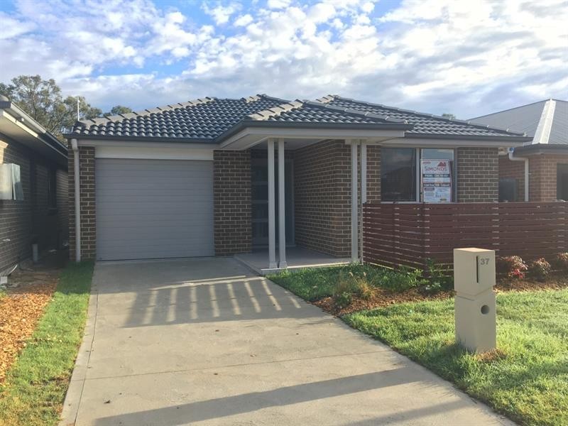 37 Navigator St, Leppington NSW 2179