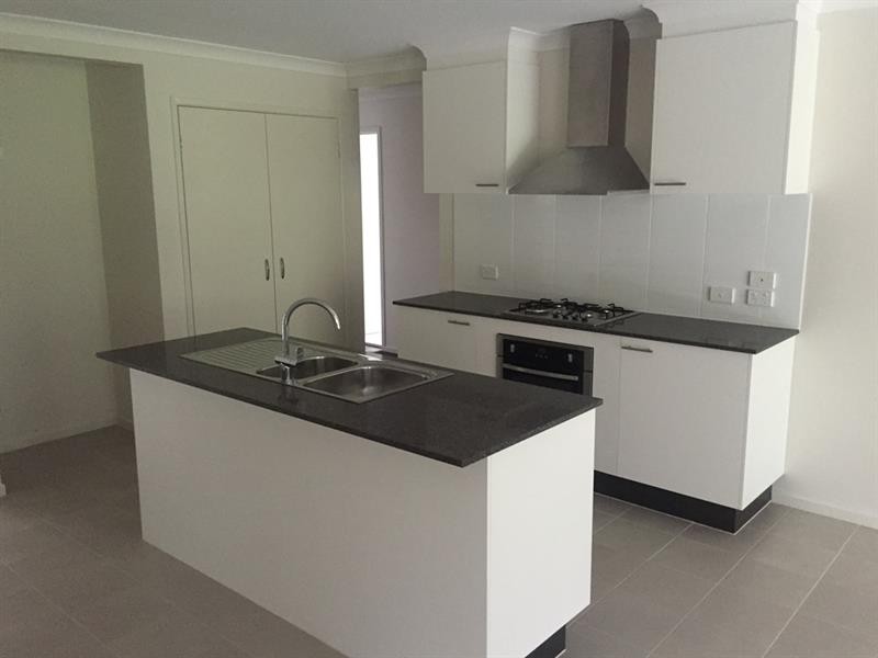 26 Hideaway Cct, Fletcher NSW 2287