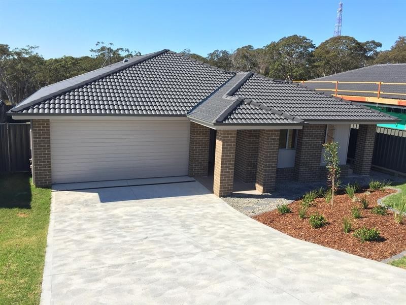 8 Drew St, Bonnells Bay NSW 2264