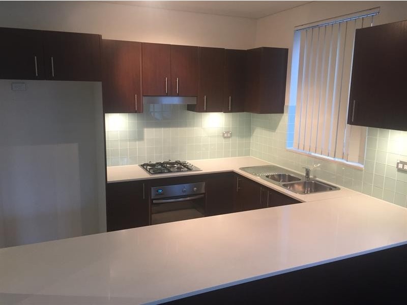 30/12-18 Bathurst St, Liverpool NSW 2170