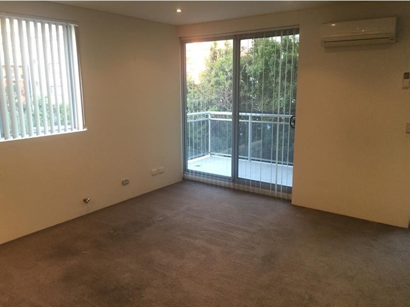 30/12-18 Bathurst St, Liverpool NSW 2170