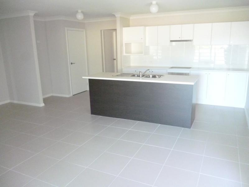 11 Brannigan St, Ropes Crossing NSW 2760