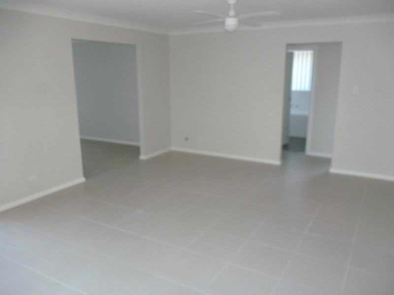 11 Brannigan St, Ropes Crossing NSW 2760