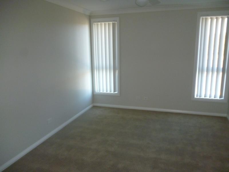 11 Brannigan St, Ropes Crossing NSW 2760