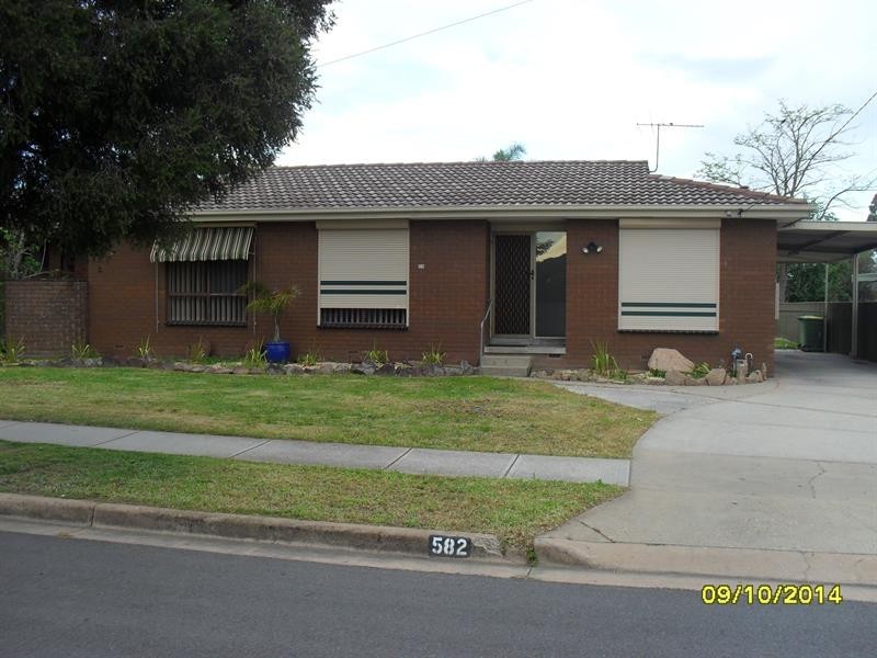 582 Prune St, Lavington NSW 2641