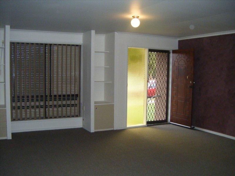 582 Prune St, Lavington NSW 2641