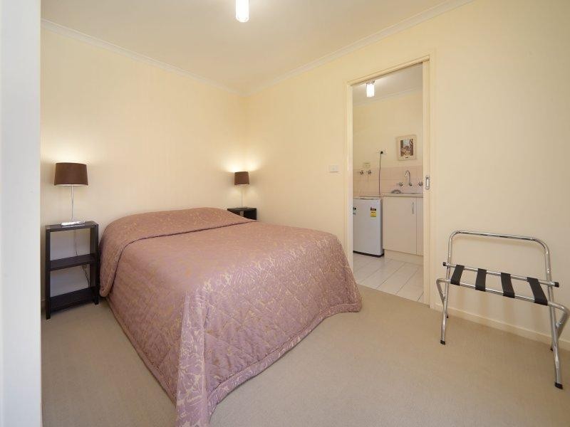 3/107 Southernview Drive, Albury NSW 2640