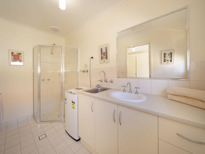 3/107 Southernview Drive, Albury NSW 2640