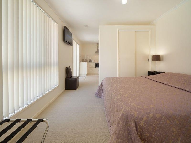 3/107 Southernview Drive, Albury NSW 2640