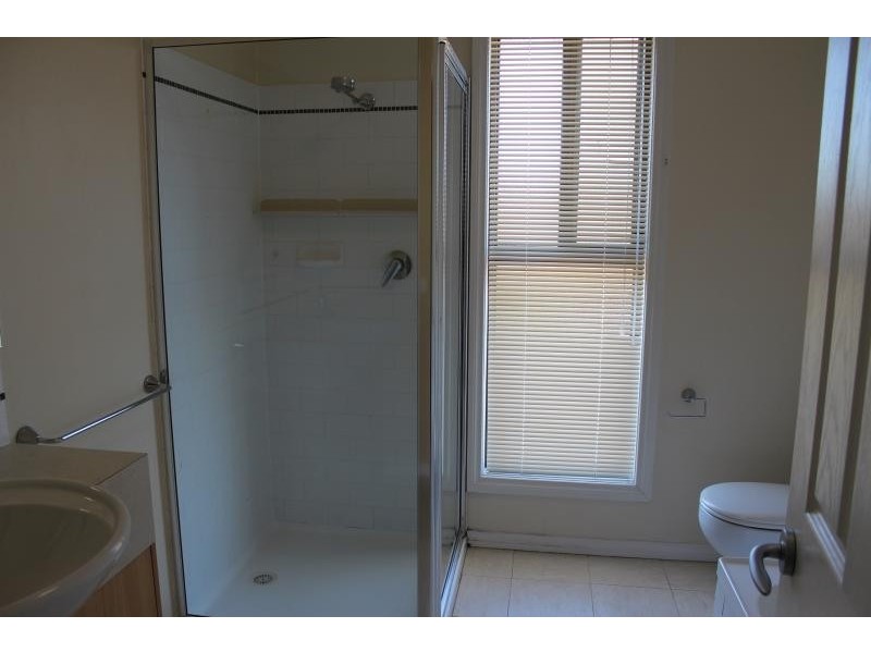 6/419 Mcdonald Rd, Lavington NSW 2641