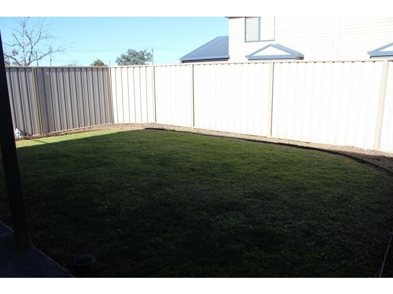 6/419 Mcdonald Rd, Lavington NSW 2641