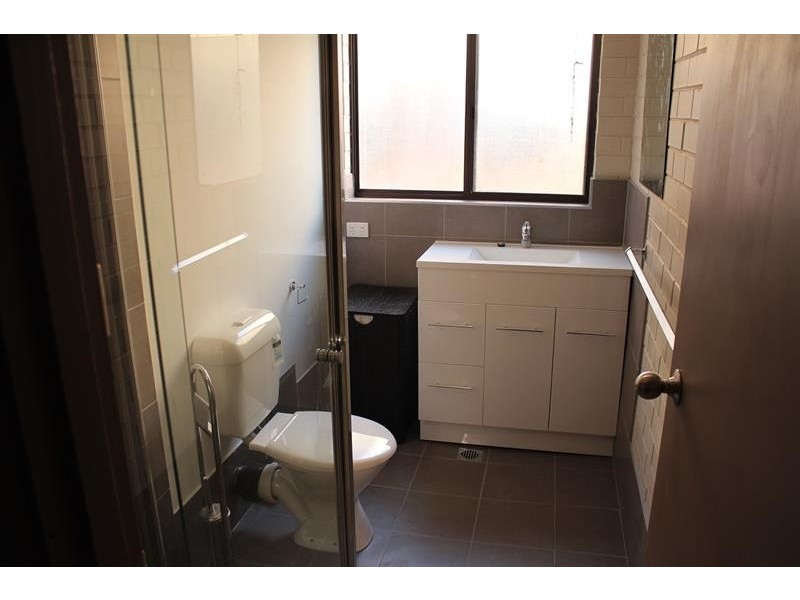 15/429 McDonald Road, Lavington NSW 2641