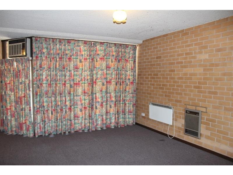 10/429 McDonald Rd, Lavington NSW 2641