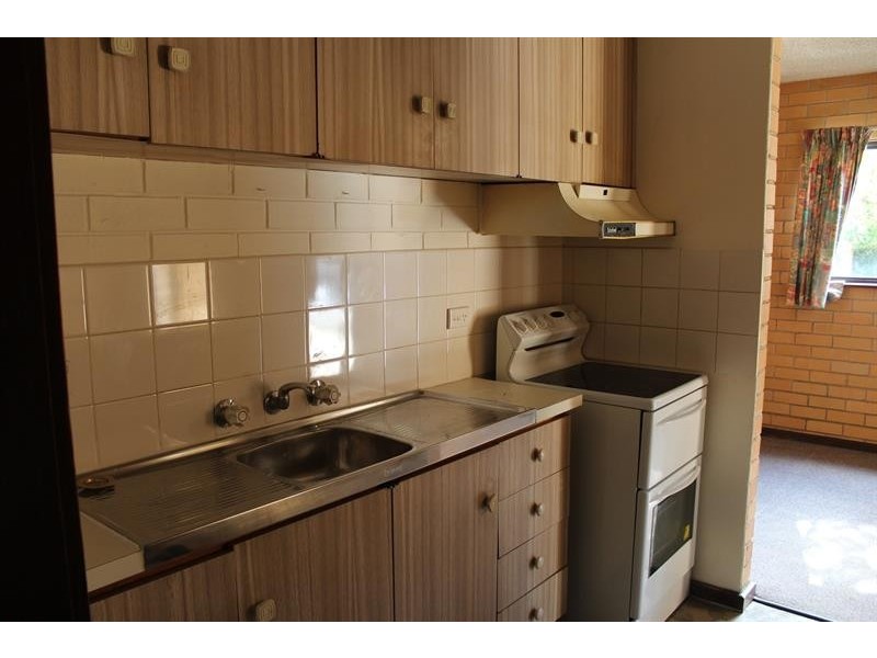 10/429 McDonald Rd, Lavington NSW 2641