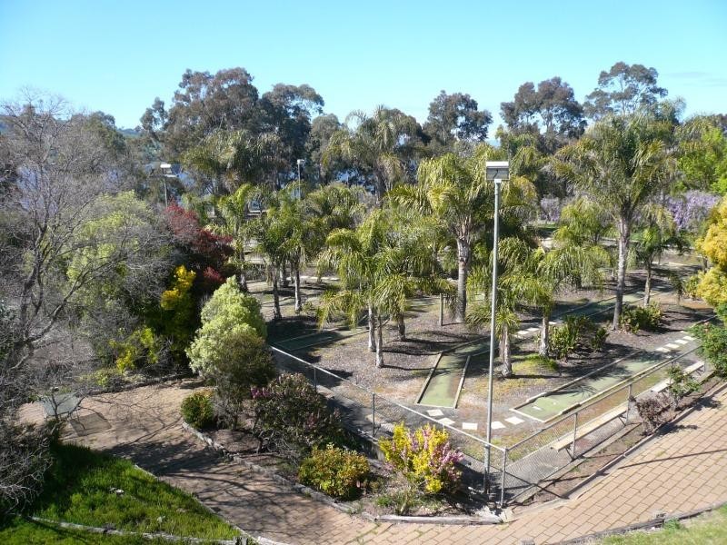 17 Brush Box St, Albury NSW 2640