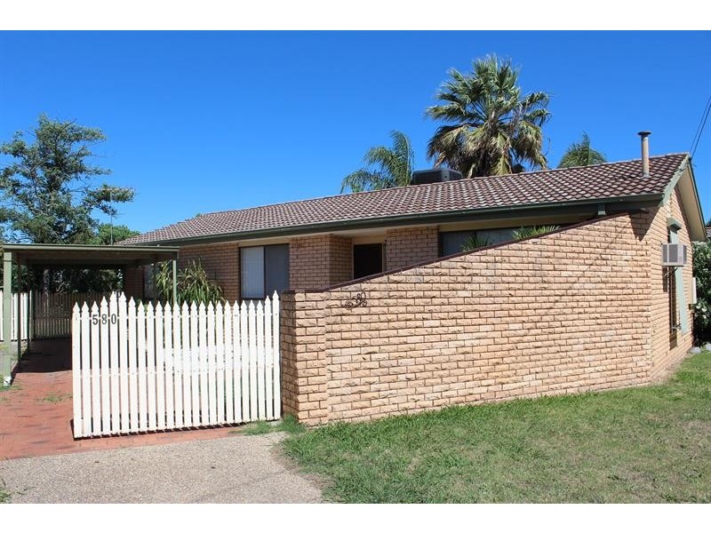 580 Prune St, Lavington NSW 2641