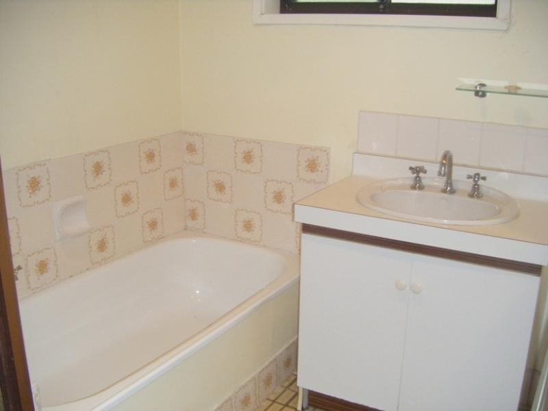 580 Prune St, Lavington NSW 2641