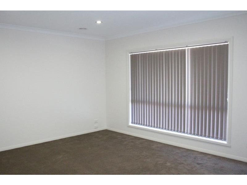 308 Wahroonga Road, Lavington NSW 2641