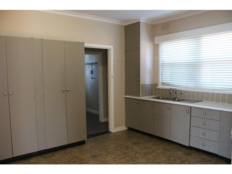 648 Sackville St, Albury NSW 2640