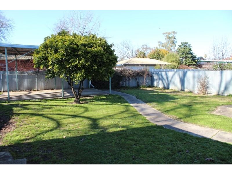 648 Sackville St, Albury NSW 2640