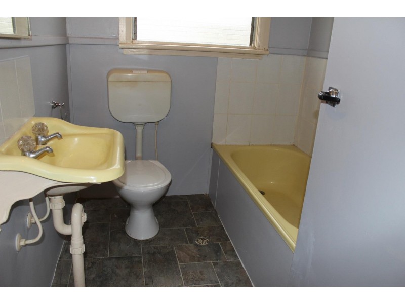 147 Alexandra Street, East Albury NSW 2640