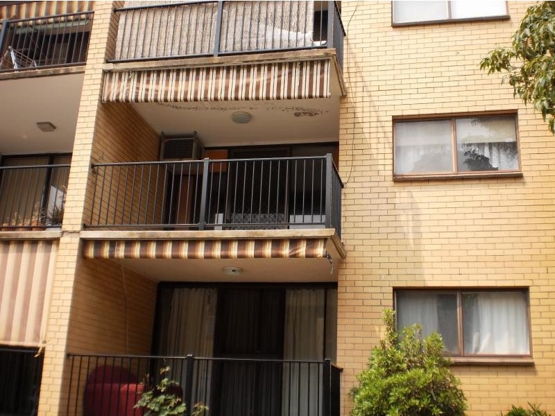 31/429 McDonald Road, Lavington NSW 2641