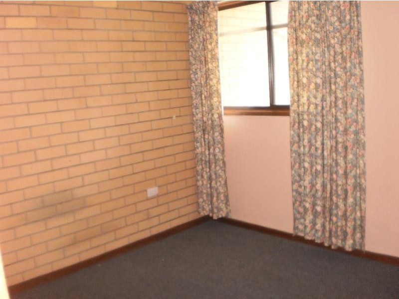 31/429 McDonald Road, Lavington NSW 2641